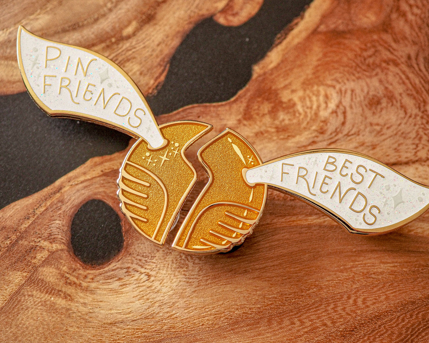 Best Pin Friends - Set - Enamel Pin