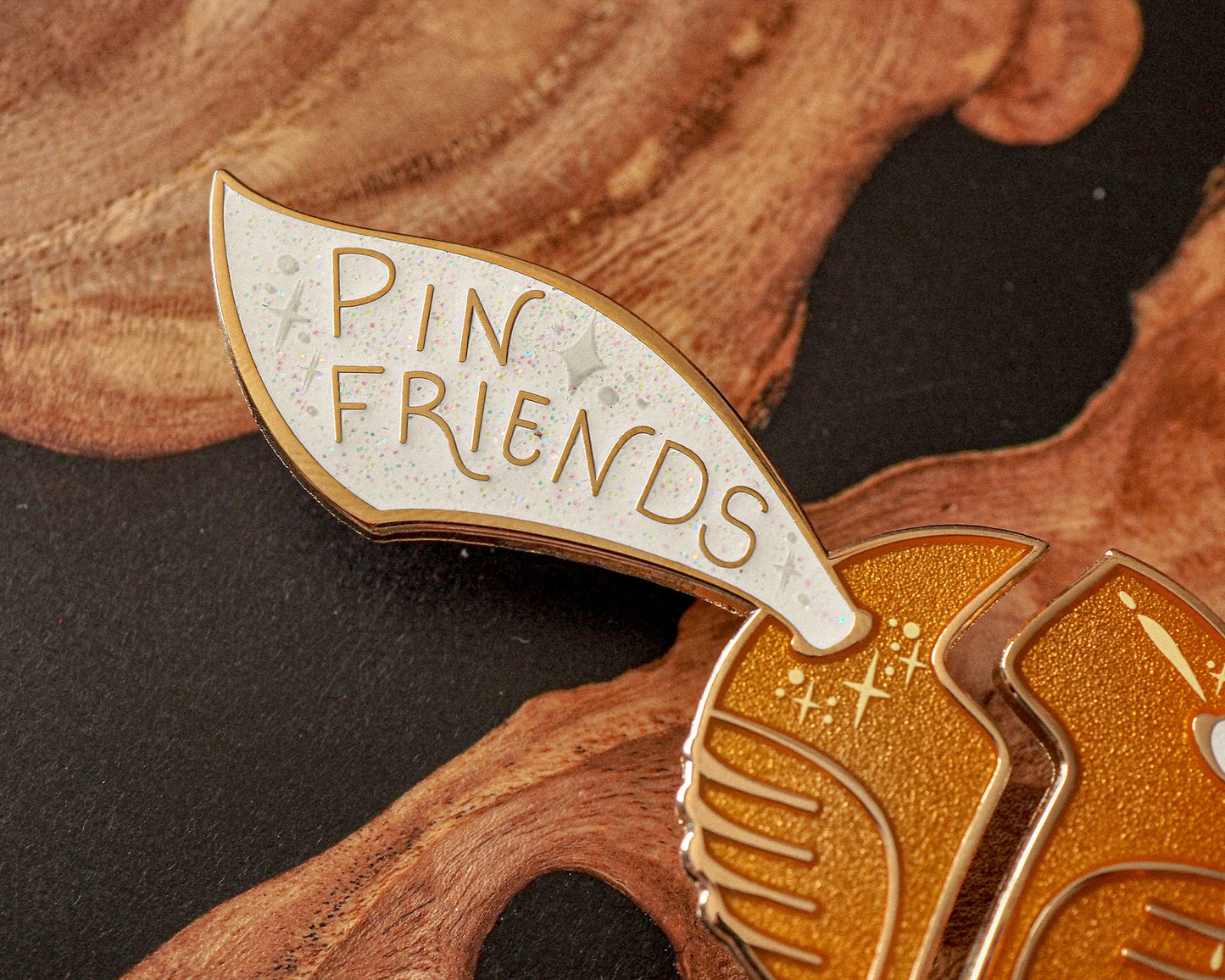 Best Pin Friends - Ensemble - Épingle en émail
