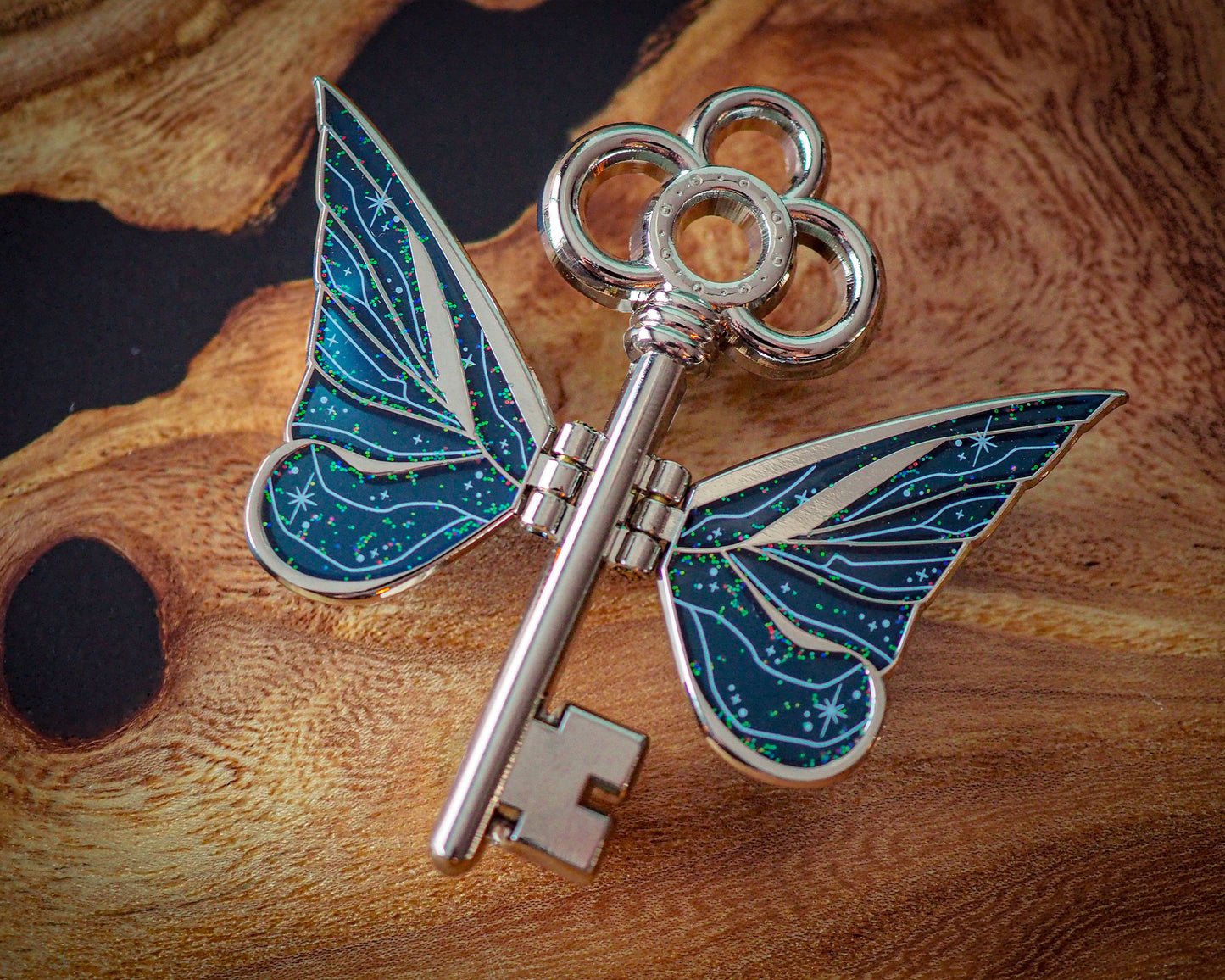 Flying Key - BLUE - Enamel pin